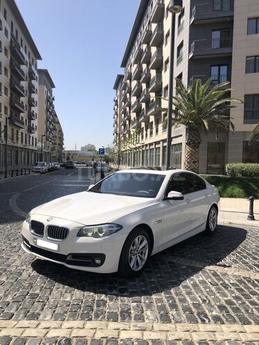 BMW 528