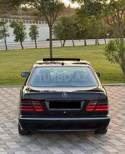 Mercedes E 220 d 2000, 334,000 km - 2.2 l - Bakı