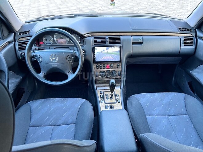 Mercedes E 220 d 2000, 334,000 km - 2.2 l - Bakı