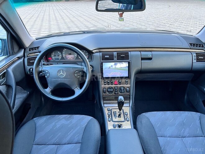 Mercedes E 220 d 2000, 334,000 km - 2.2 l - Bakı