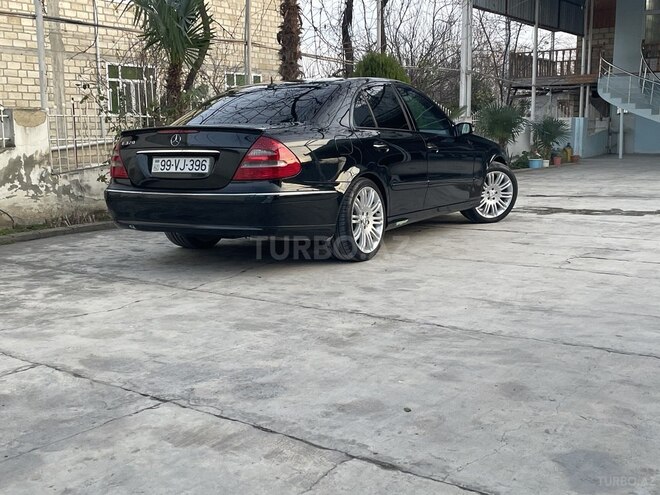 Mercedes E 320