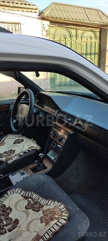 Mercedes E 220 d 1994, 280,709 km - 2.2 l - Bakı