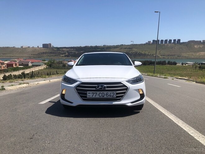 Hyundai Avante 2016, 132,800 km - 1.6 л - Bakı
