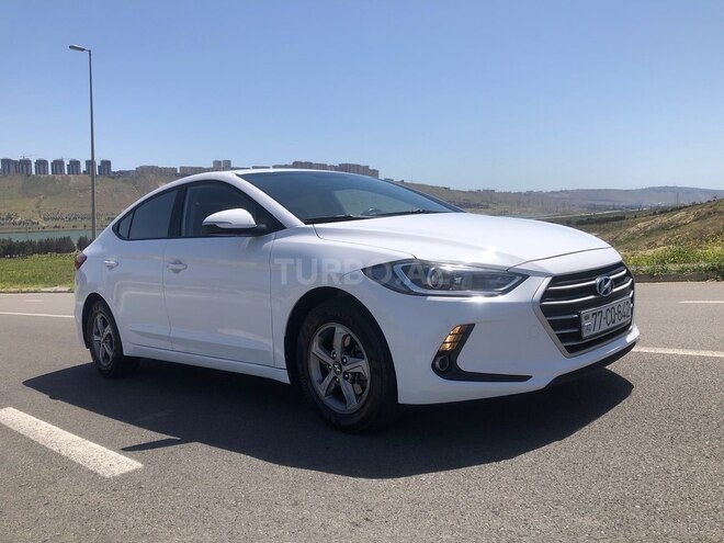 Hyundai Avante 2016, 132,800 km - 1.6 л - Bakı