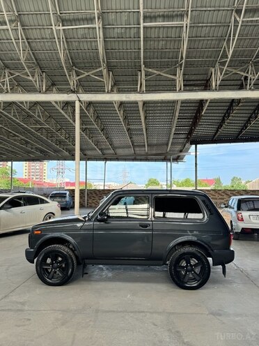 LADA (VAZ) Niva 2021, 24,000 km - 1.7 l - Gəncə