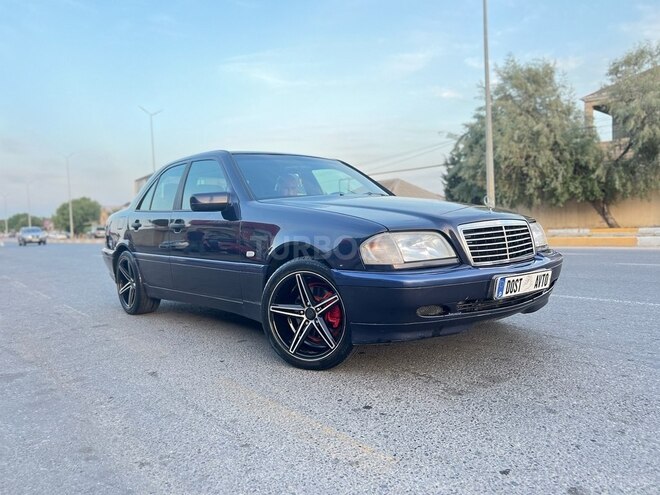 Mercedes C 180