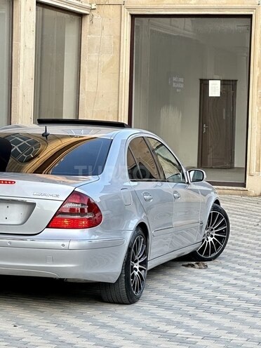 Mercedes E 270 2002, 248,000 km - 2.7 l - Bakı