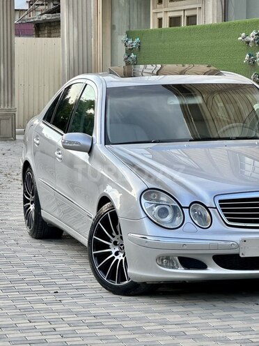Mercedes E 270 2002, 248,000 km - 2.7 l - Bakı