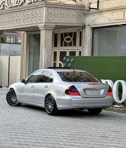 Mercedes E 270 2002, 248,000 km - 2.7 l - Bakı