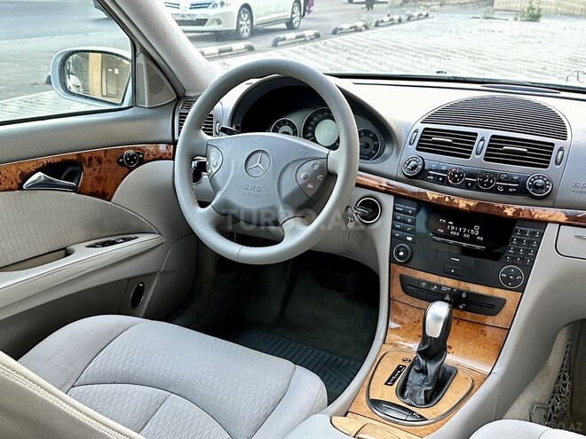 Mercedes E 270 2002, 248,000 km - 2.7 l - Bakı