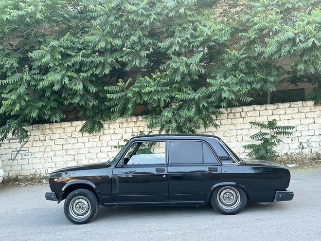 LADA (VAZ) 2107