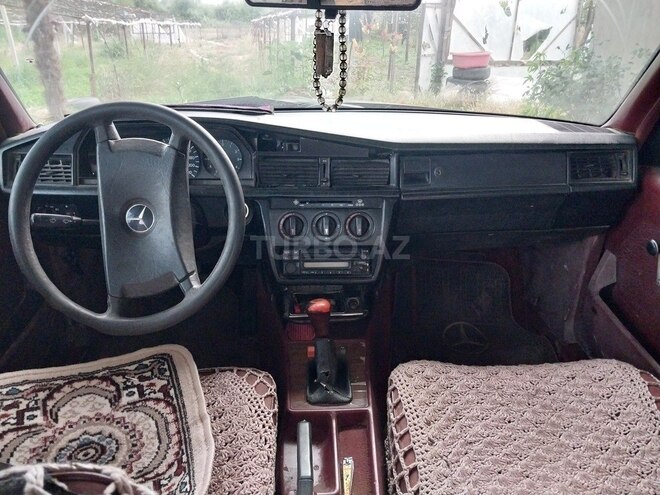 Mercedes 190 1990, 317,199 km - 1.8 l - Sabirabad
