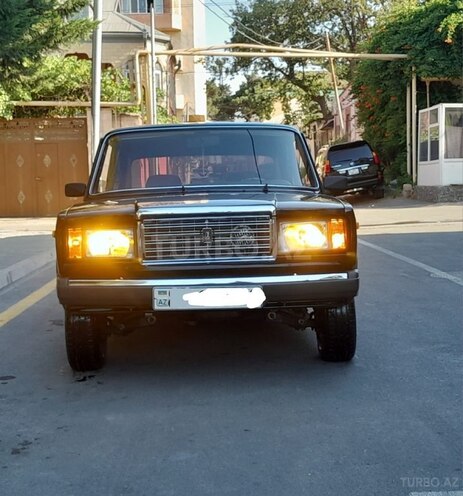 LADA (VAZ) 2107