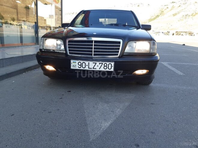 Mercedes C 180