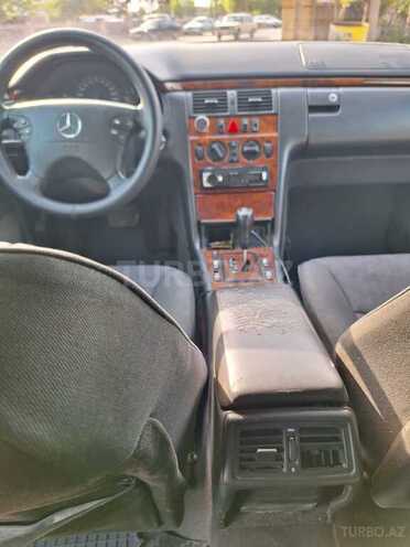 Mercedes E 320 2000, 750,000 km - 3.2 л - Bakı
