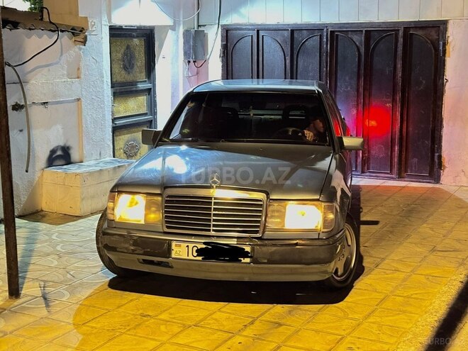 Mercedes E 200 1987, 280,000 km - 2.0 l - Bakı