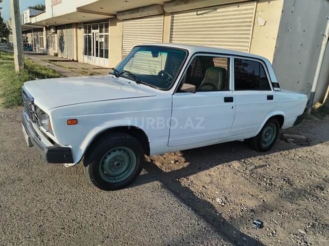 LADA (VAZ) 2107