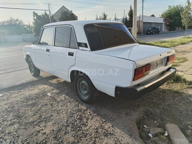 LADA (VAZ) 2107