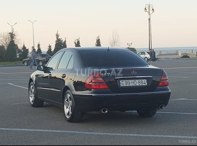 Mercedes E 270 2003, 341,000 km - 2.7 л - Quba