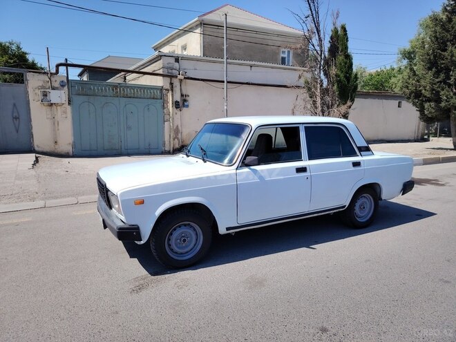 LADA (VAZ) 2107