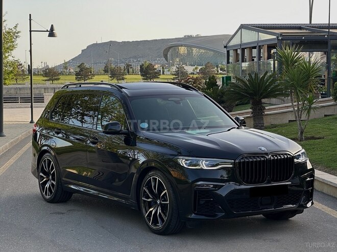 BMW X7