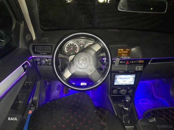 Opel Astra 2006, 195,000 km - 1.4 l - Quba