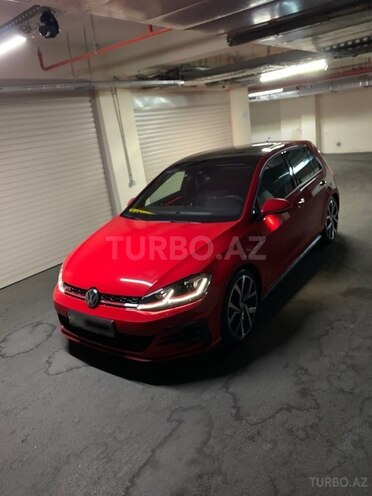 Volkswagen Golf GTI