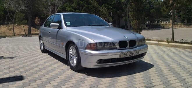 BMW 528