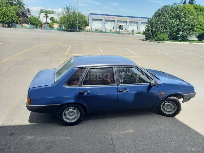 LADA (VAZ) 21099