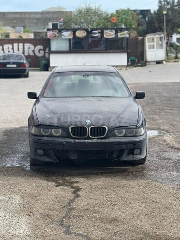 BMW 525