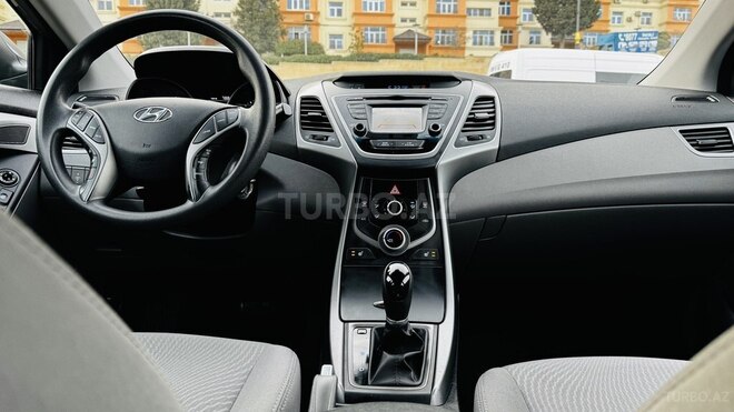 Hyundai Elantra 2015, 97,000 km - 1.8 l - Bakı