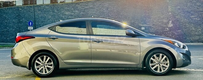 Hyundai Elantra 2015, 97,000 km - 1.8 l - Bakı
