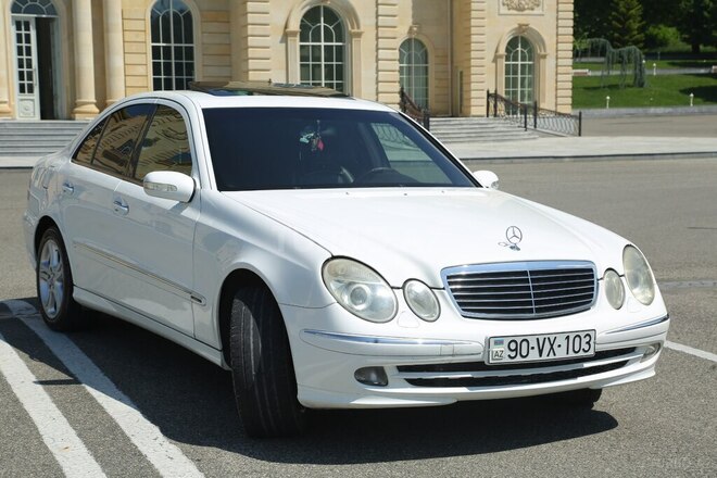 Mercedes E 320 2004, 235,600 km - 3.0 l - Qəbələ