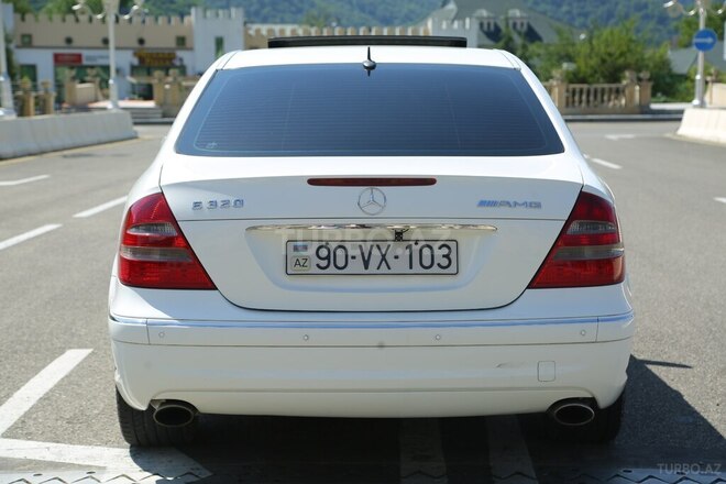 Mercedes E 320 2004, 235,600 km - 3.0 l - Qəbələ