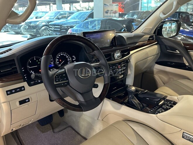 Lexus LX 450d