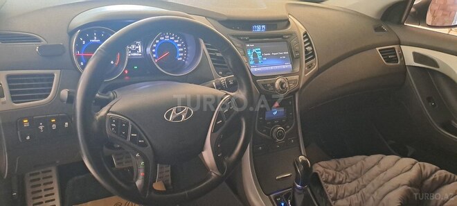 Hyundai Avante 2014, 140,000 km - 1.6 l - Astara
