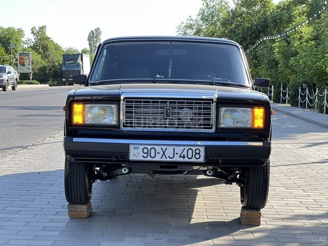 LADA (VAZ) 2107