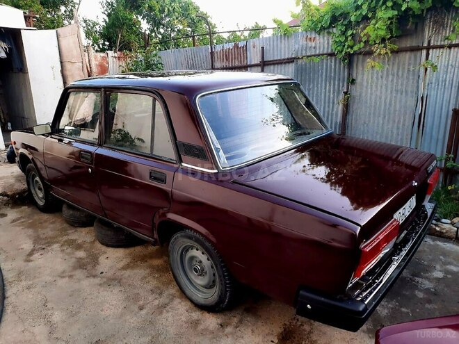 LADA (VAZ) 2107