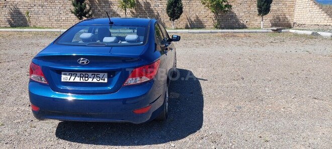 Hyundai Accent 2015, 204,387 km - 1.6 l - Gəncə