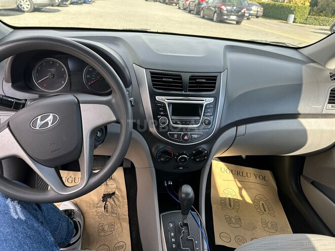 Hyundai Accent 2015, 204,387 km - 1.6 l - Gəncə
