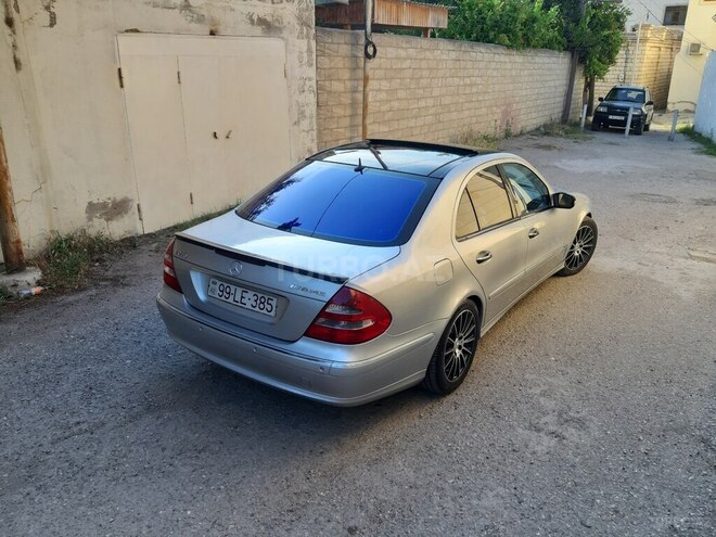 Mercedes E 270