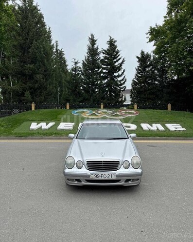 Mercedes E 240 2000, 347,852 km - 2.4 л - Naftalan