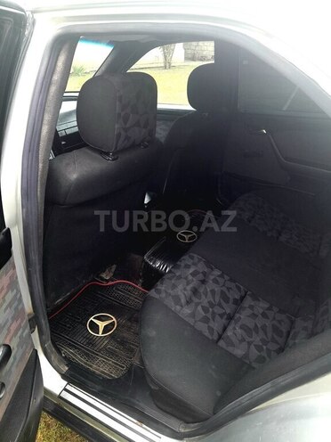 Mercedes C 180 1994, 250,000 km - 1.8 l - Astara