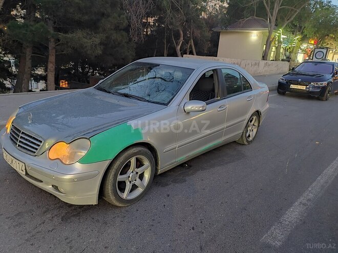 Mercedes C 220 d 2001, 694,774 km - 2.2 l - Bakı