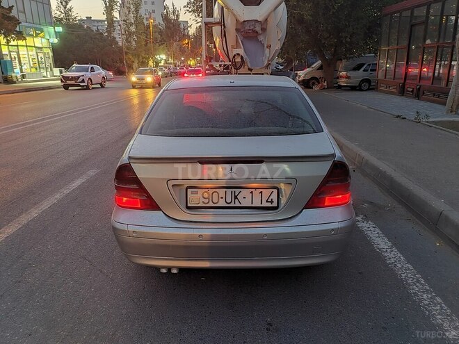 Mercedes C 220 d 2001, 694,774 km - 2.2 l - Bakı