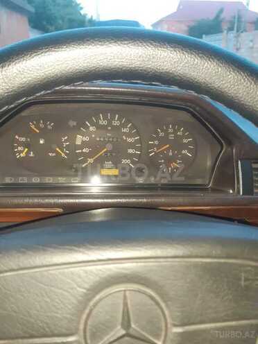 Mercedes E 250 1992, 540,678 km - 2.5 l - Sabirabad
