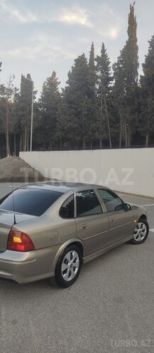 Opel Vectra 1999, 174,000 km - 1.6 l - Sumqayıt