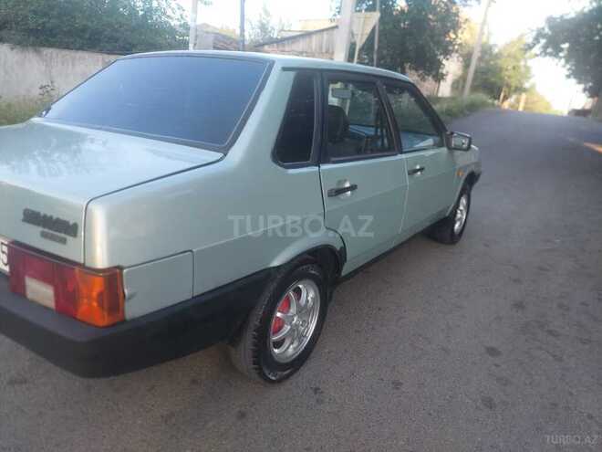 LADA (VAZ) 21099