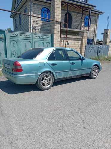 Mercedes C 180