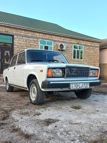 LADA (VAZ) 2107